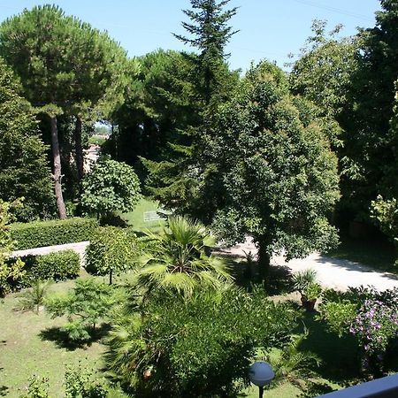 Albergo Da Siro Misano Adriatico Extérieur photo