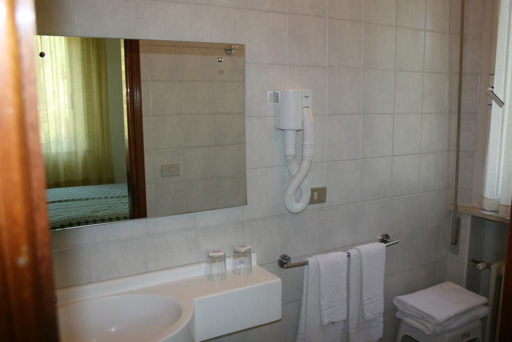 Albergo Da Siro Misano Adriatico Chambre photo