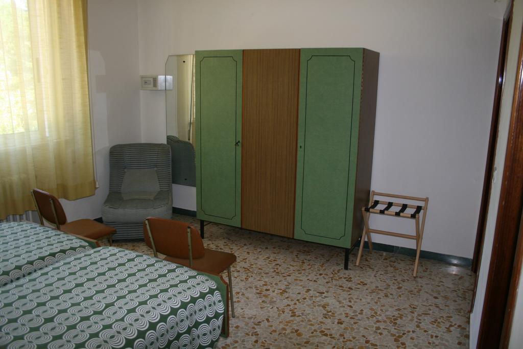 Albergo Da Siro Misano Adriatico Extérieur photo